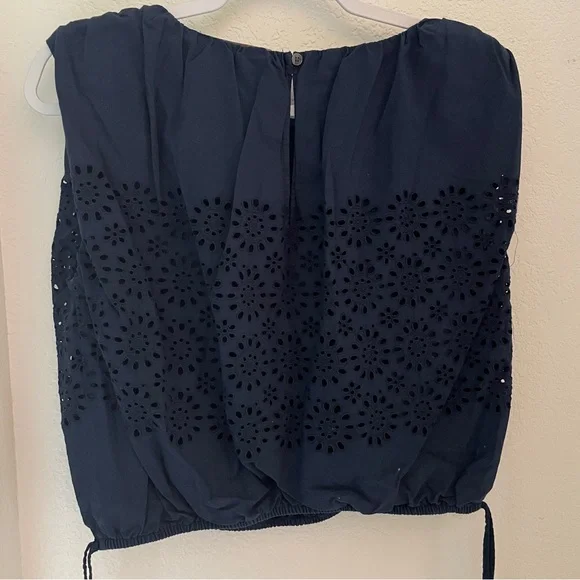 LOFT Eyelet Side Tie Pleated Bubble Top Medium Petite - Picture 5 of 6